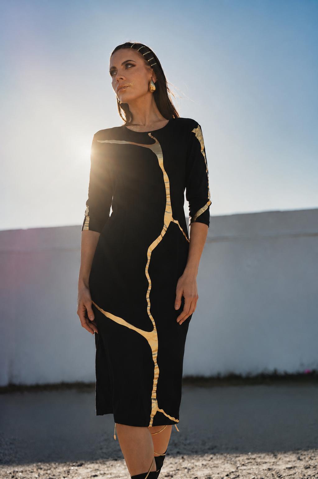 Short Black and Gold Kintsugi 3 Way Maxi *Limited Edition*