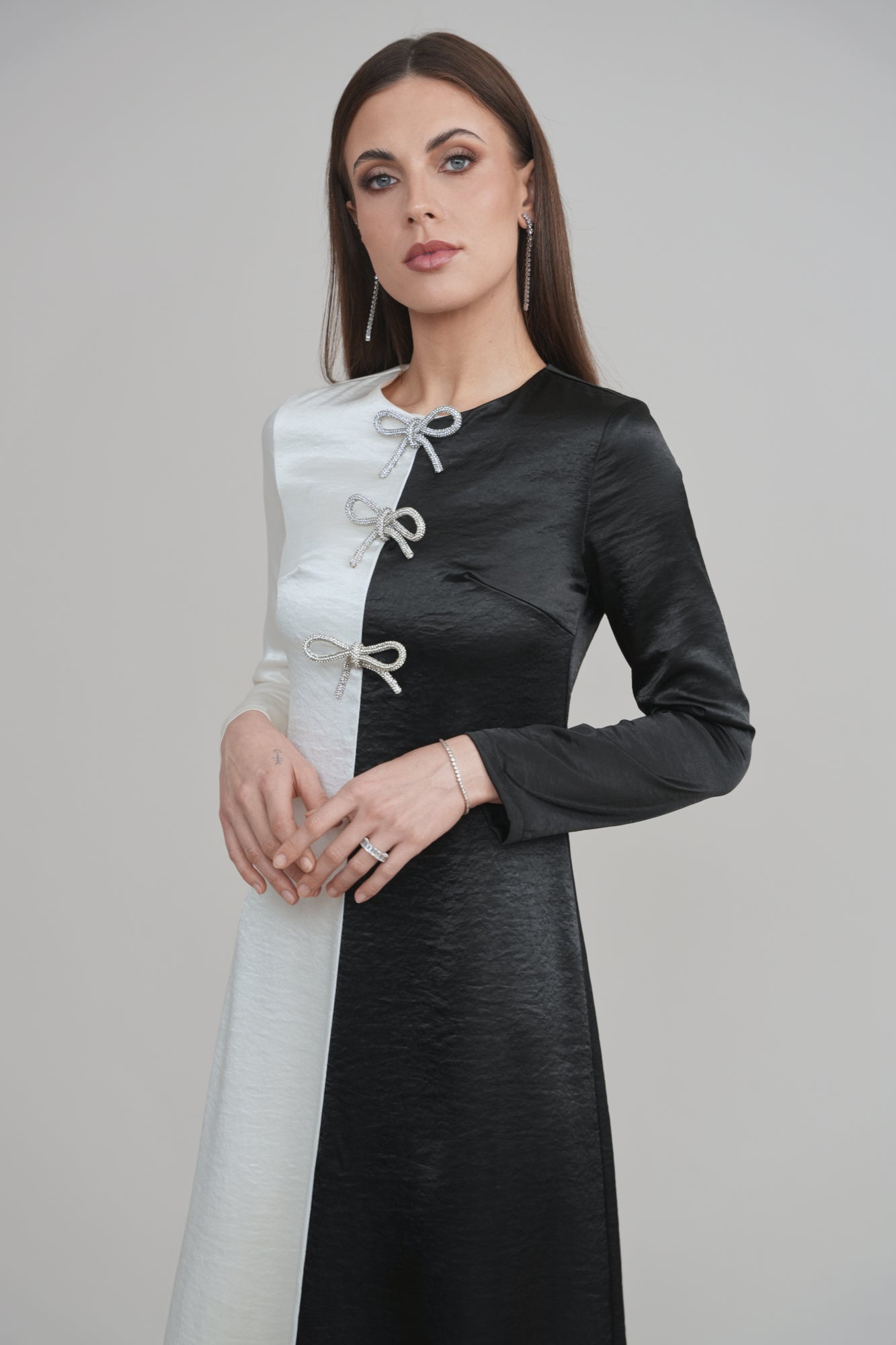 Noir & Blanc –The Duality Dress