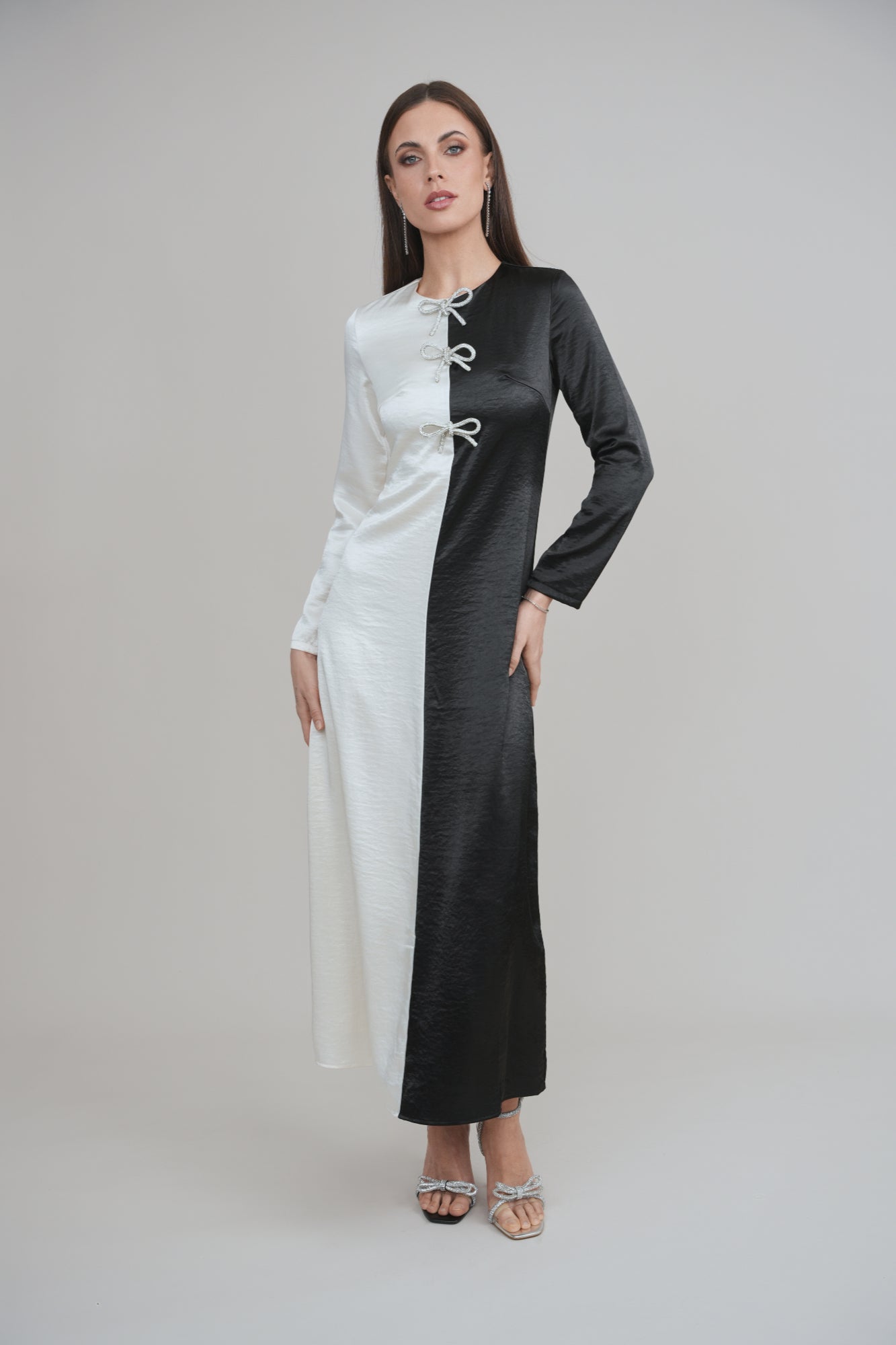 Noir & Blanc –The Duality Dress