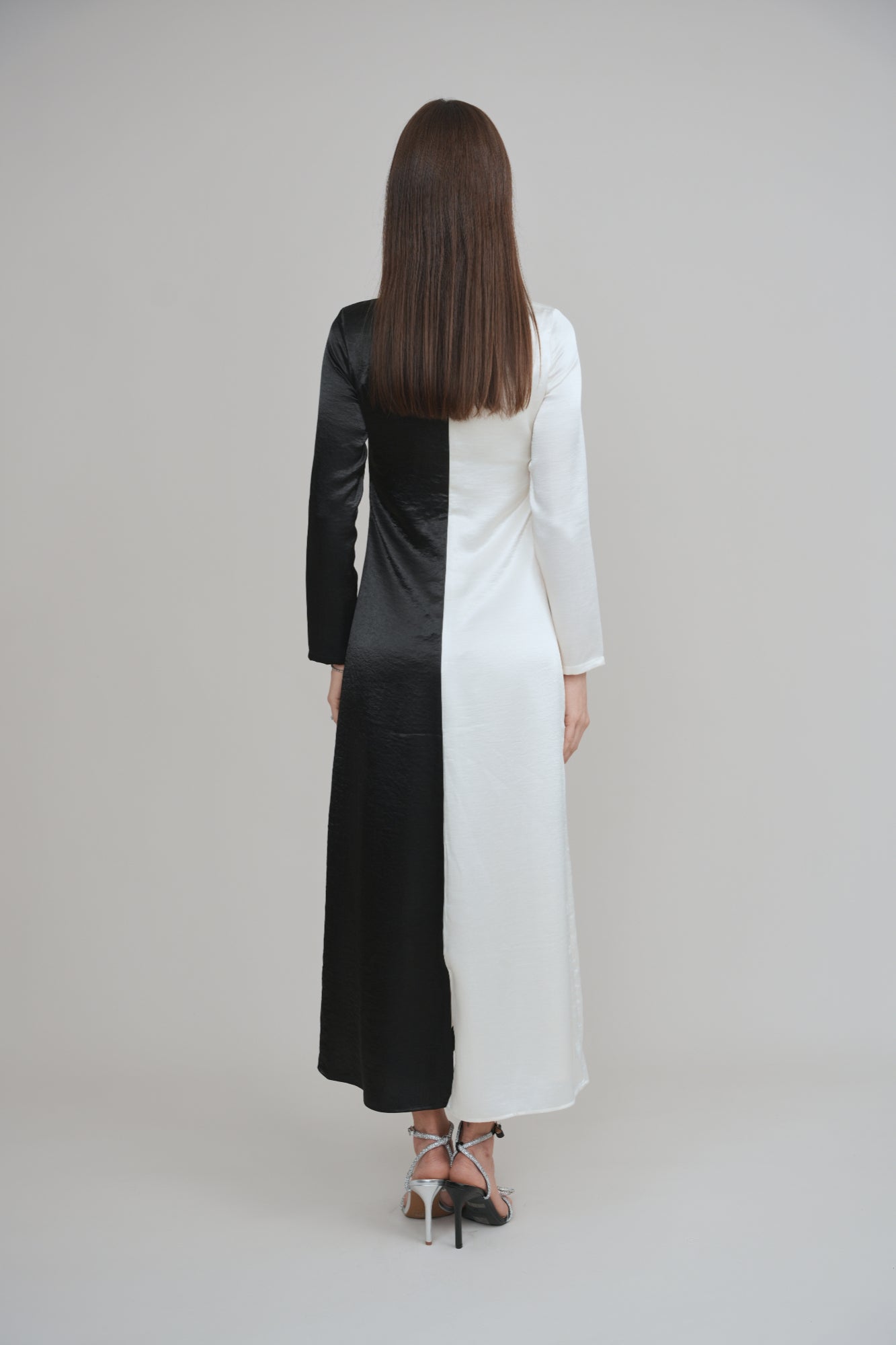 Noir & Blanc –The Duality Dress