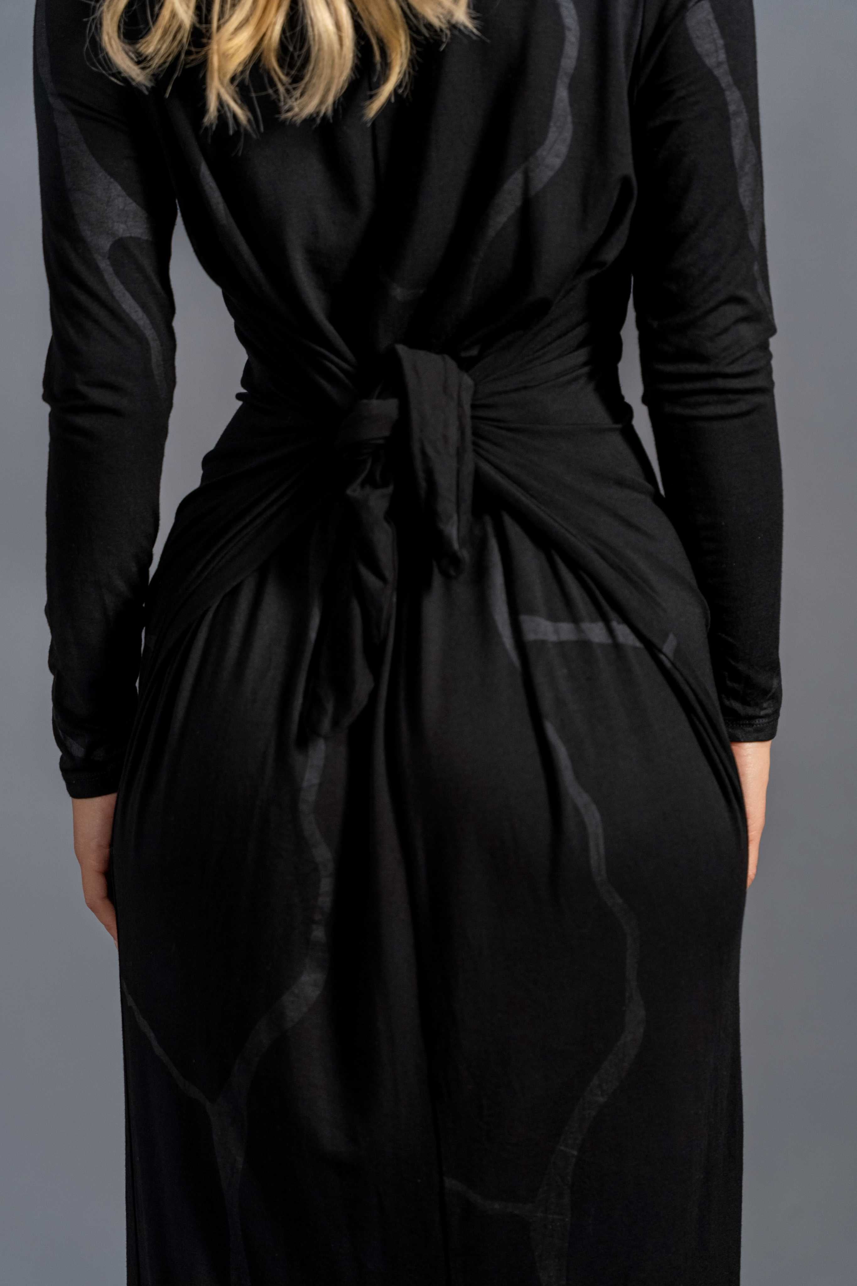 Black Ice Kintsugi 3 Way Maxi